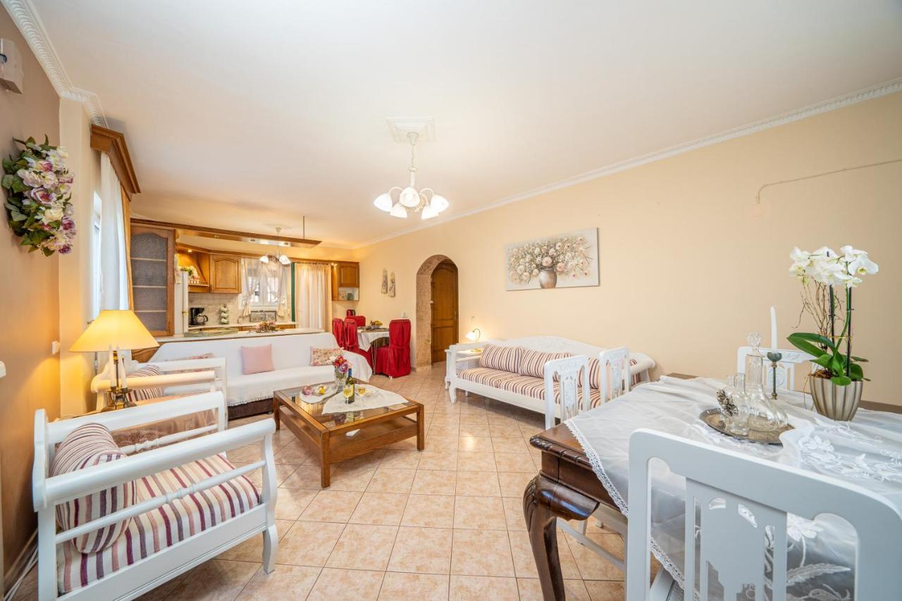 Artemis Superb 2 Bedroom Apartment 700 M Away From The Beach Minia Luaran gambar